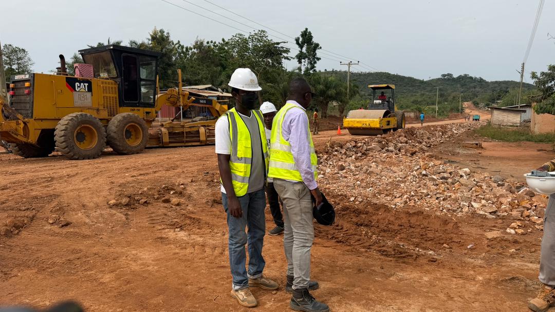 Photos: Contractor dismisses capacity concerns as Apegusu–Mpakadan road project progresses